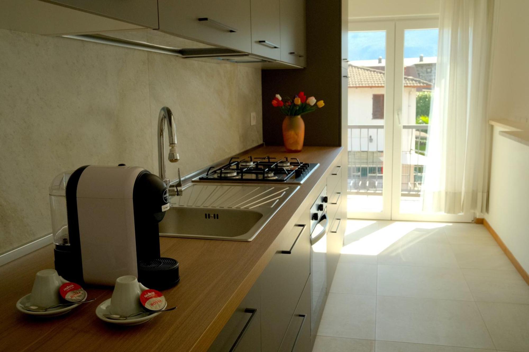 Casa Paola Central Stay By The Lake Domaso Exterior foto